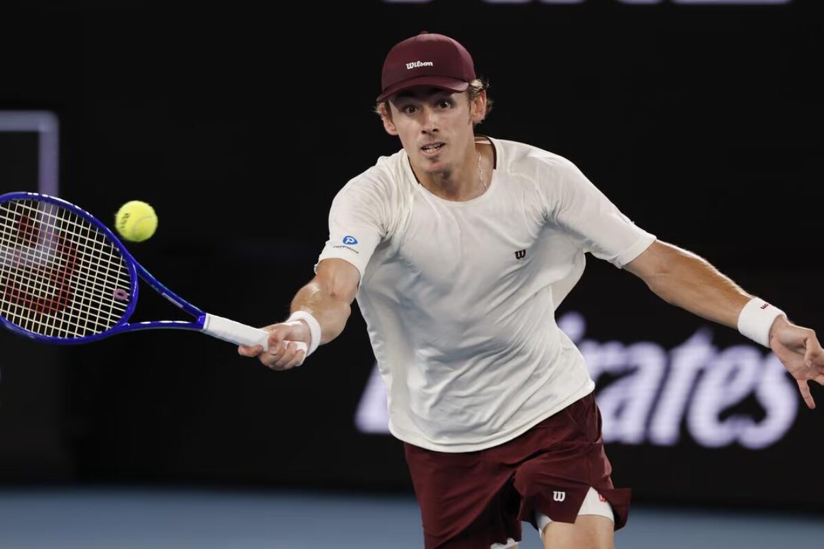 The Last Sentinel: Alex de Minaur’s Gritty Survival Amidst a Night of Australian Heartbreak